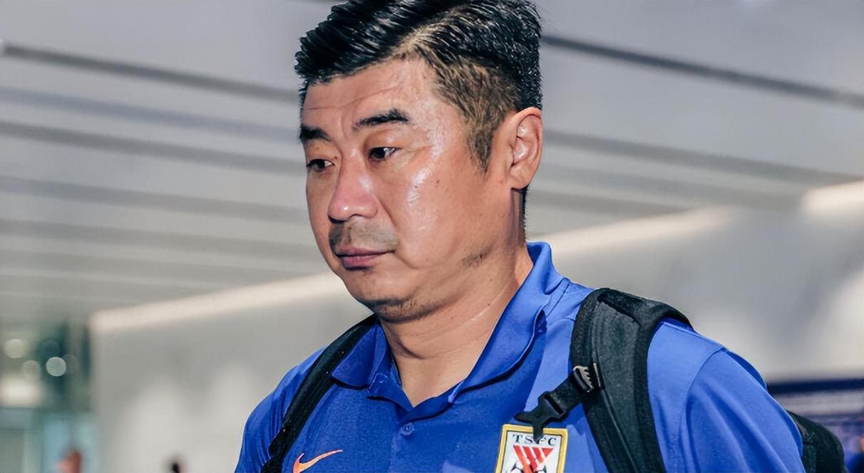 罗马诺：曼联2月就和安德雷桑托斯经纪人沟通，维韦尔了解他