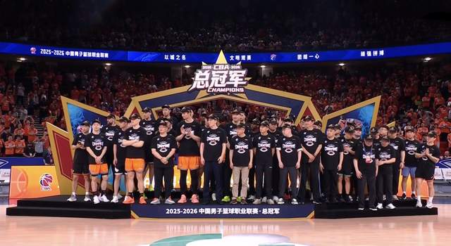 3年5100万！加盟东部第一！快船分崩离析