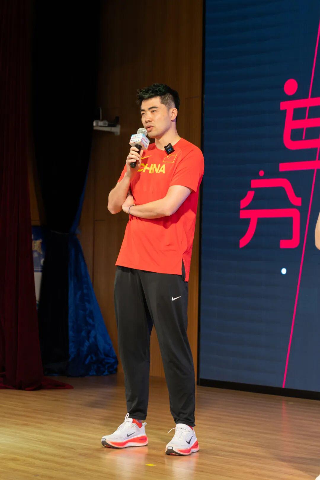 快船加入字母哥交易第三方竞争
