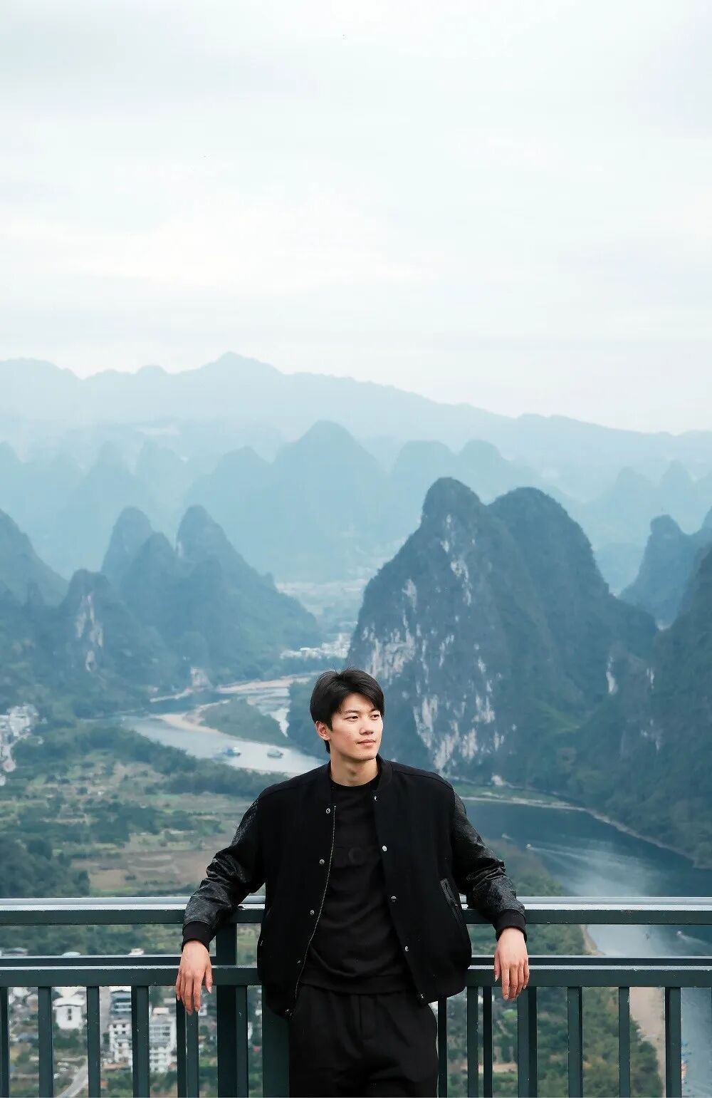 名记交易方案：火箭2主力1首轮换29岁明星！若能达成，首发太豪华