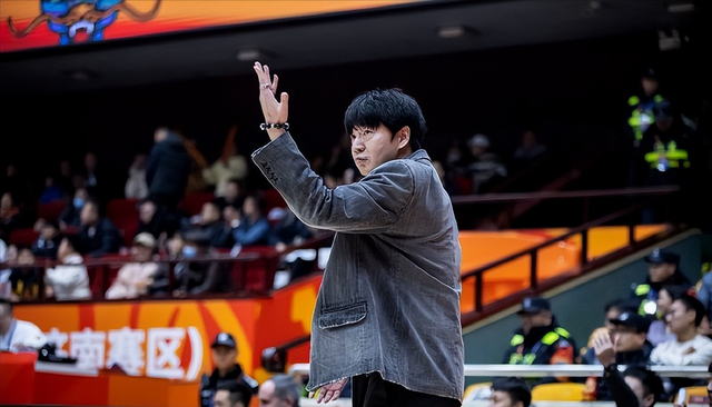 ESPN预测总决赛G5胜率：马刺56.8%占先，尼克斯43.2%
