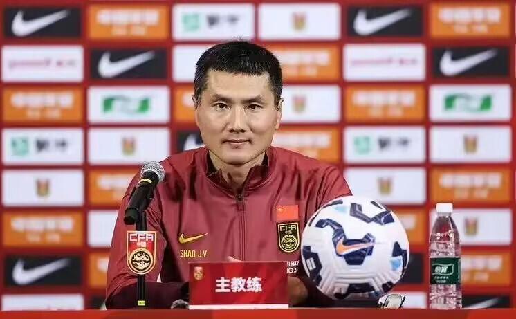 卧槽！詹姆斯跟湖人的矛盾，2021年就发生了...