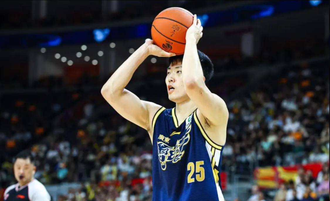 詹姆斯下家是哪？预测网站晒概率：骑士最有可能 勇热也有机会