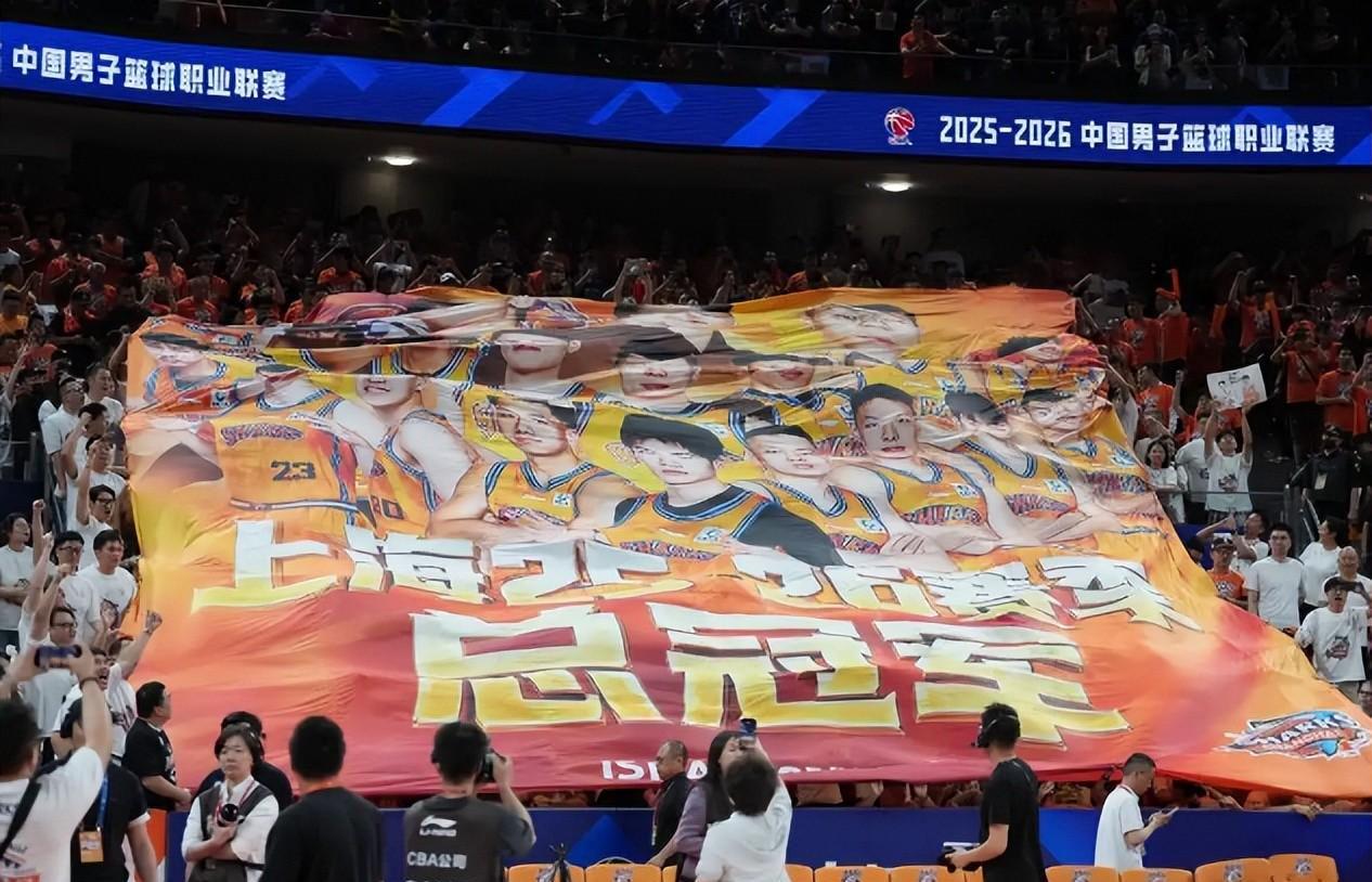 36岁汤普森跌至生涯冰点，独行侠扶正状元马上送客，3支争冠球队已列抢人清单