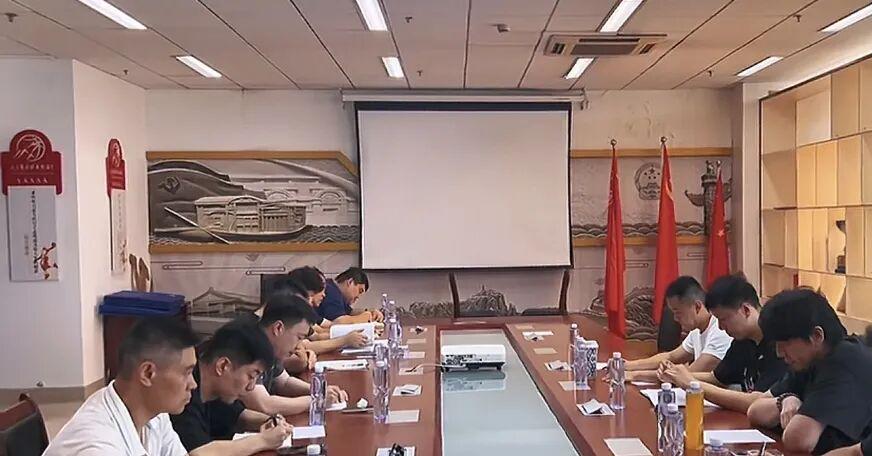国王两年合同续约内线大将，他在本赛季的表现得到了充分地认可？