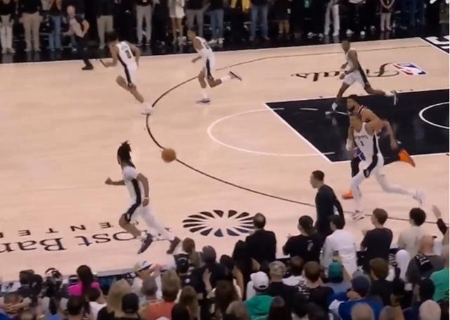 新赛季NBA提前排名马刺居首