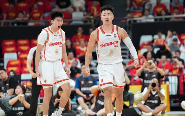炸了！！福克斯真去参加尼克斯庆功宴，不如直接底薪加盟吧......