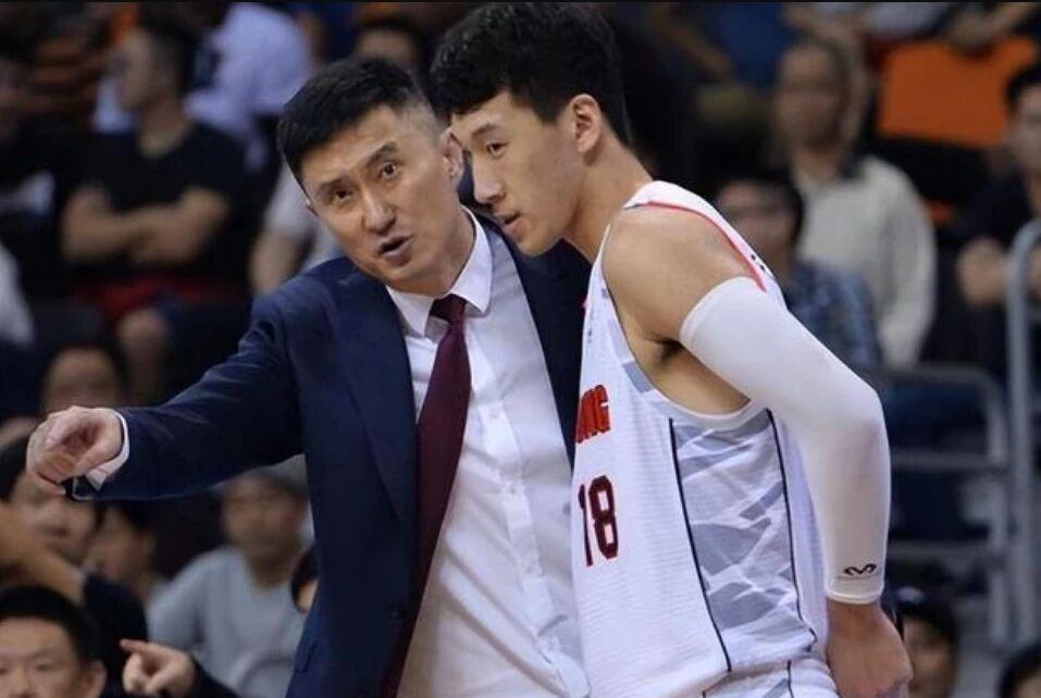 名记提议火箭交易得到浓眉
