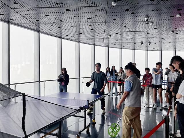 ESPN记者：皇马为琼阿梅尼标价9000万欧，今夏或出售他；邮报：曼联未来数月可能会和B费进行新合同谈判
