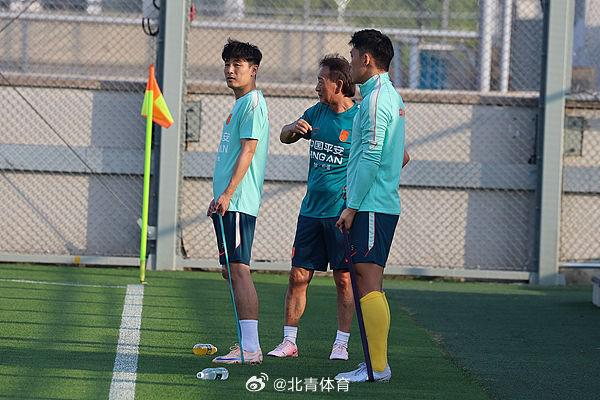奥塔门迪：我会一直享受和史上最伟大的球员分享更衣室的感觉