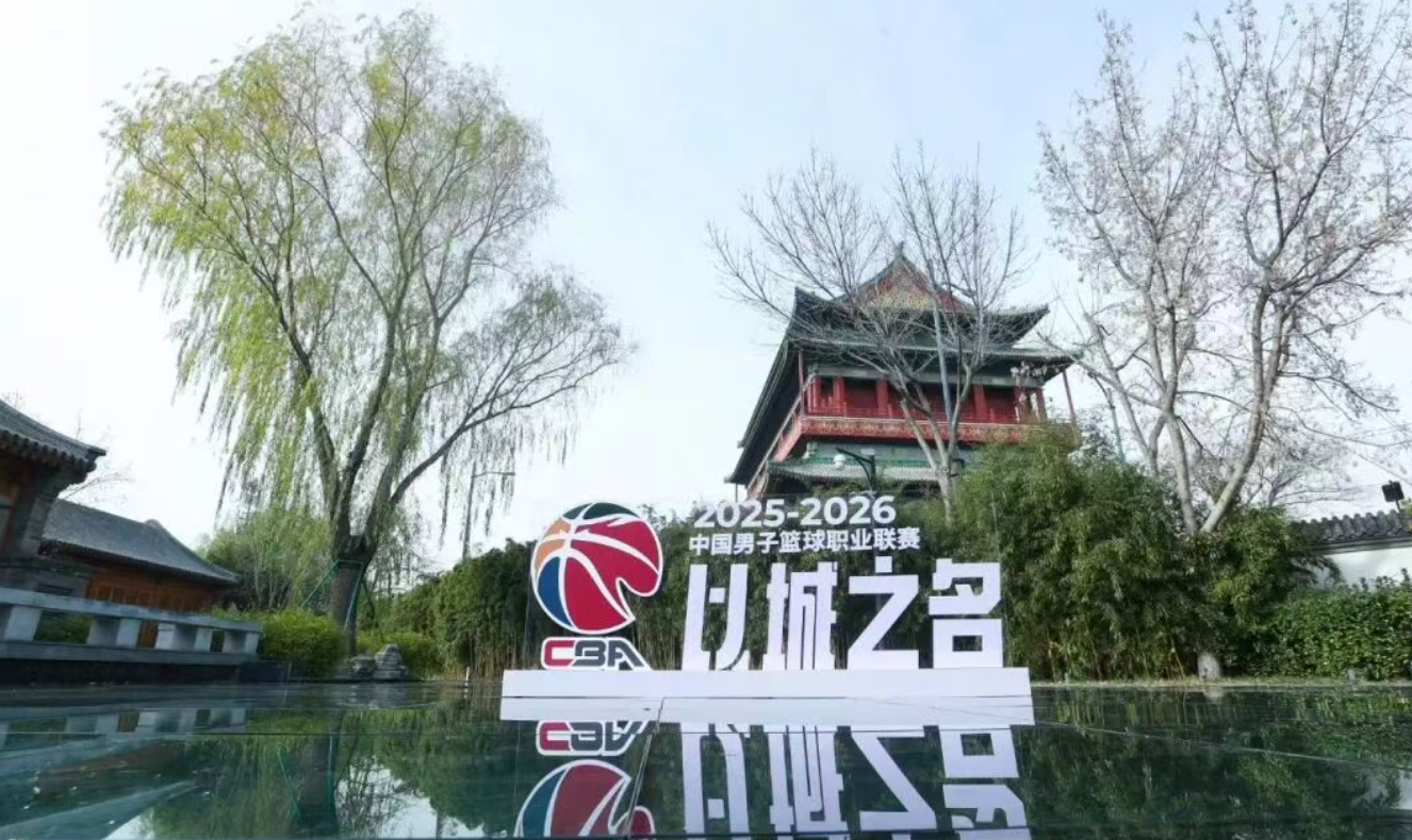 队报：巴黎18岁后卫迪安达加预计将会加盟曼城